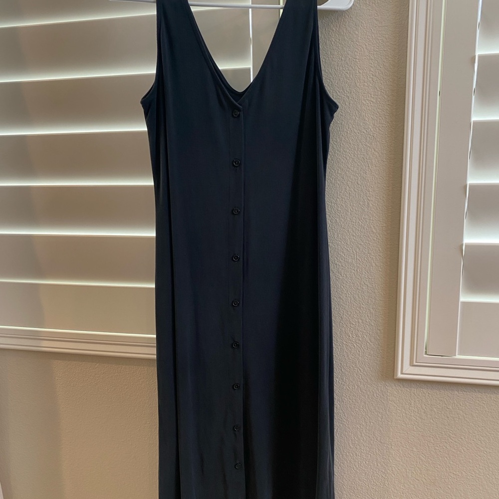 Sleeveless V-Neck Button-Front Grey Dress